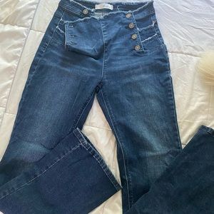 HIGH WAISTED FLARE KANCAN JEANS